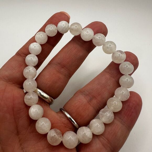 Stunning 8mm genuine Moonstone beaded stretchy bracelet! - Picture 7 of 7